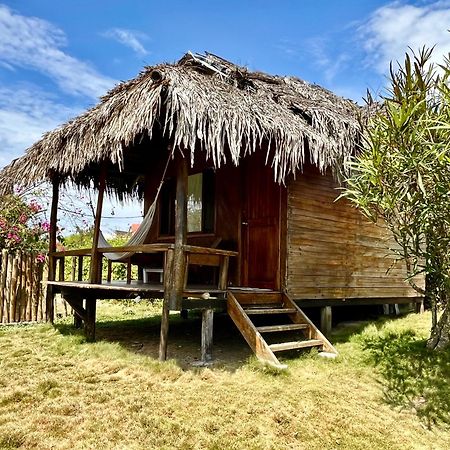 Kamala Surf & Backpacker Hostel Montanita Exterior photo