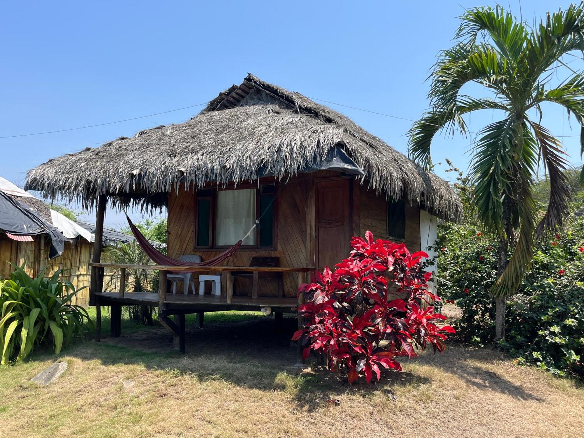Kamala Surf & Backpacker Hostel Montanita Exterior photo
