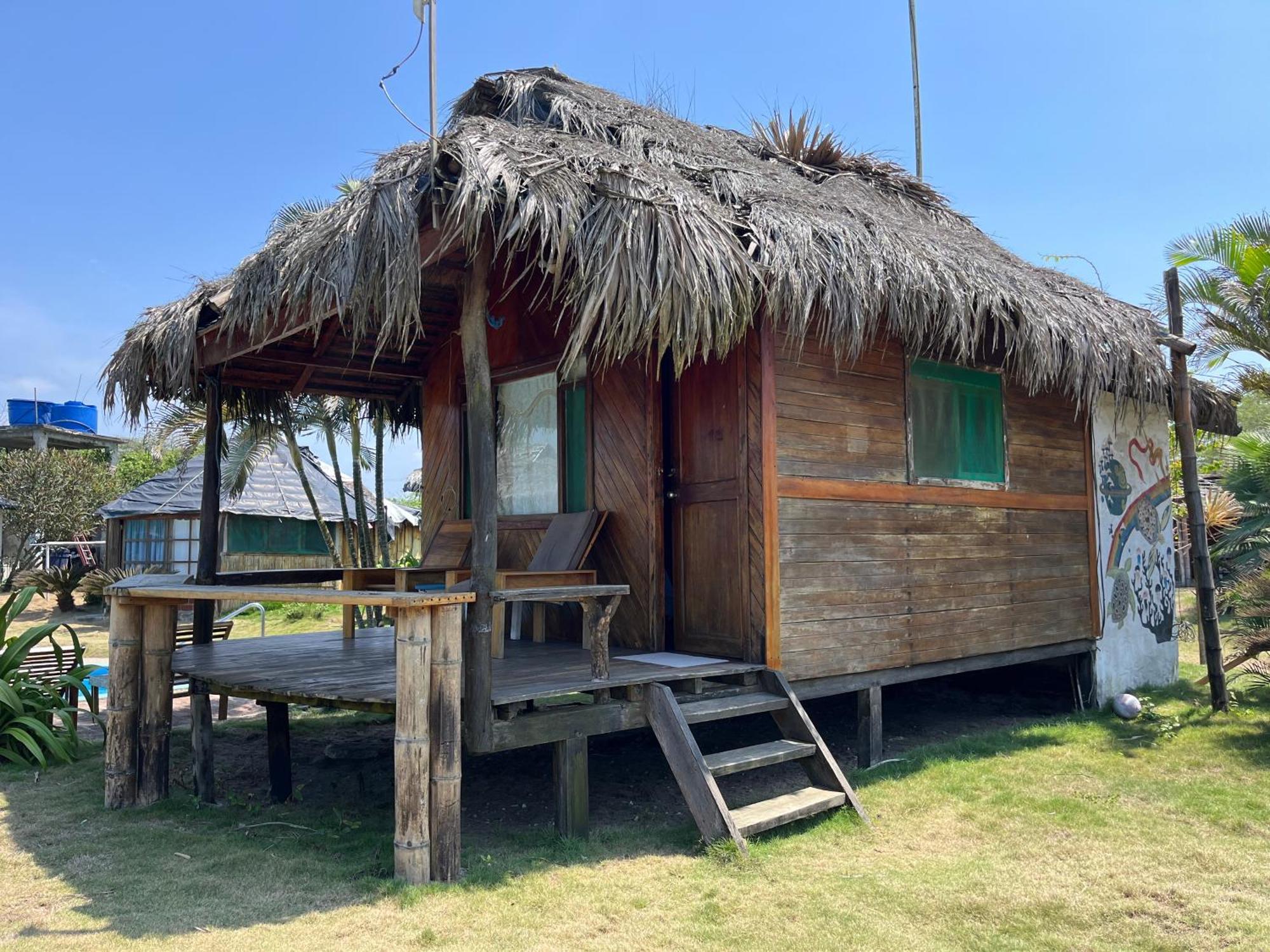 Kamala Surf & Backpacker Hostel Montanita Room photo