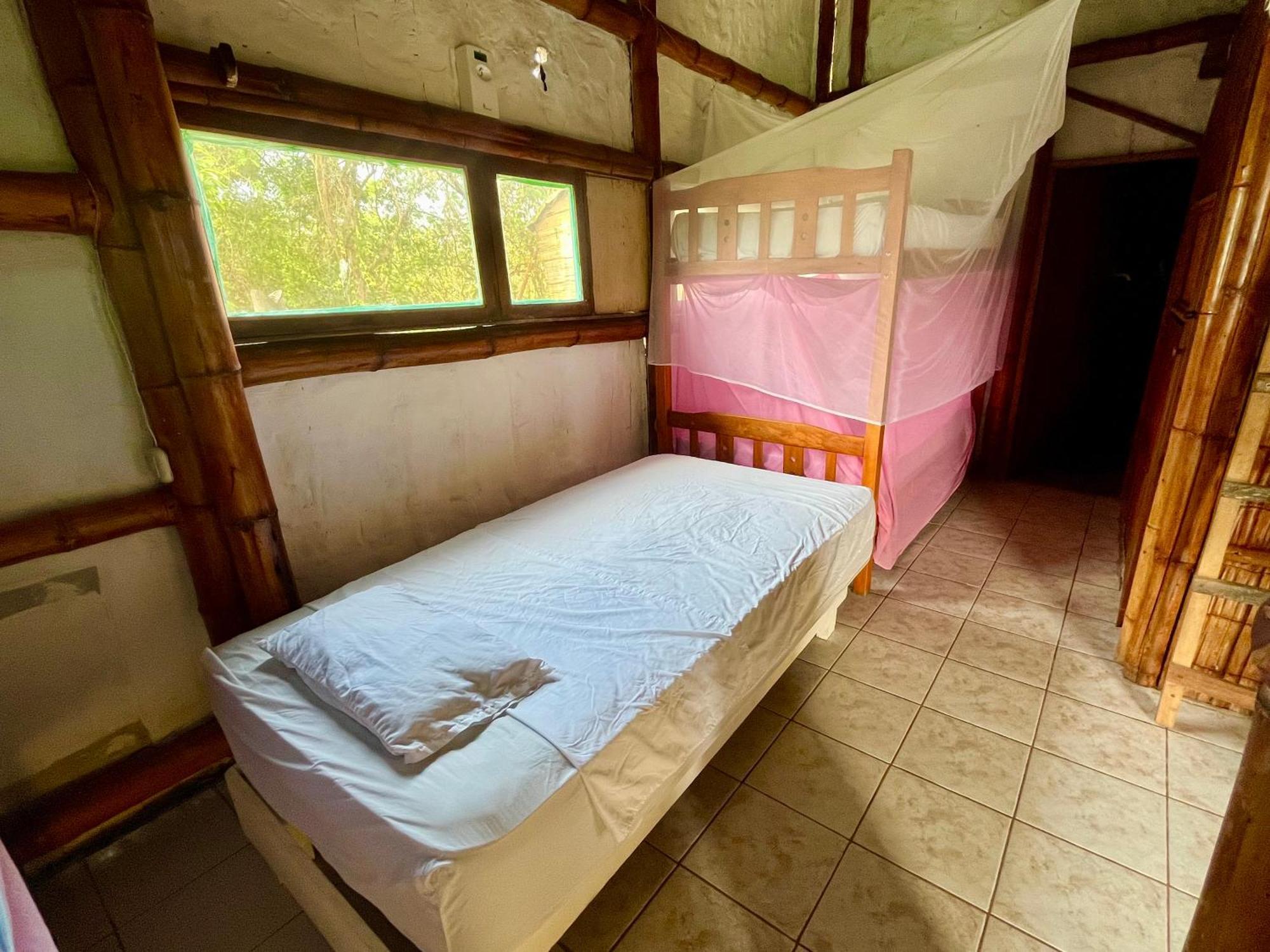Kamala Surf & Backpacker Hostel Montanita Exterior photo