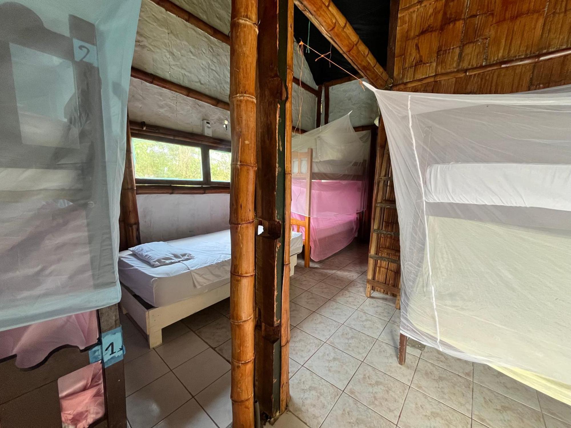 Kamala Surf & Backpacker Hostel Montanita Exterior photo