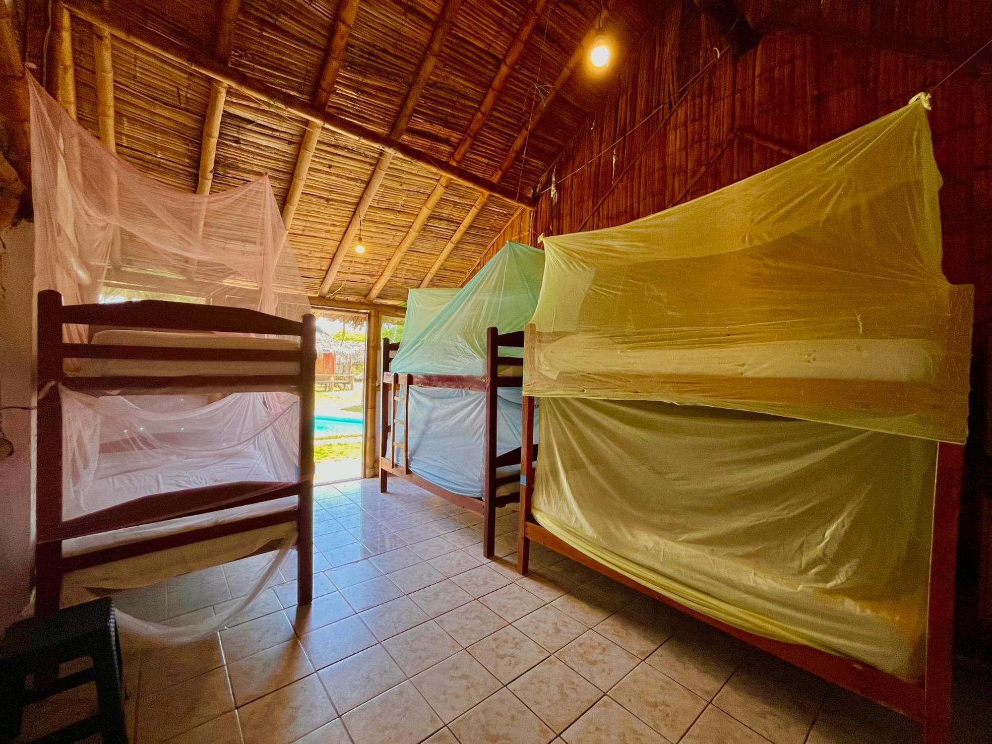 Kamala Surf & Backpacker Hostel Montanita Exterior photo