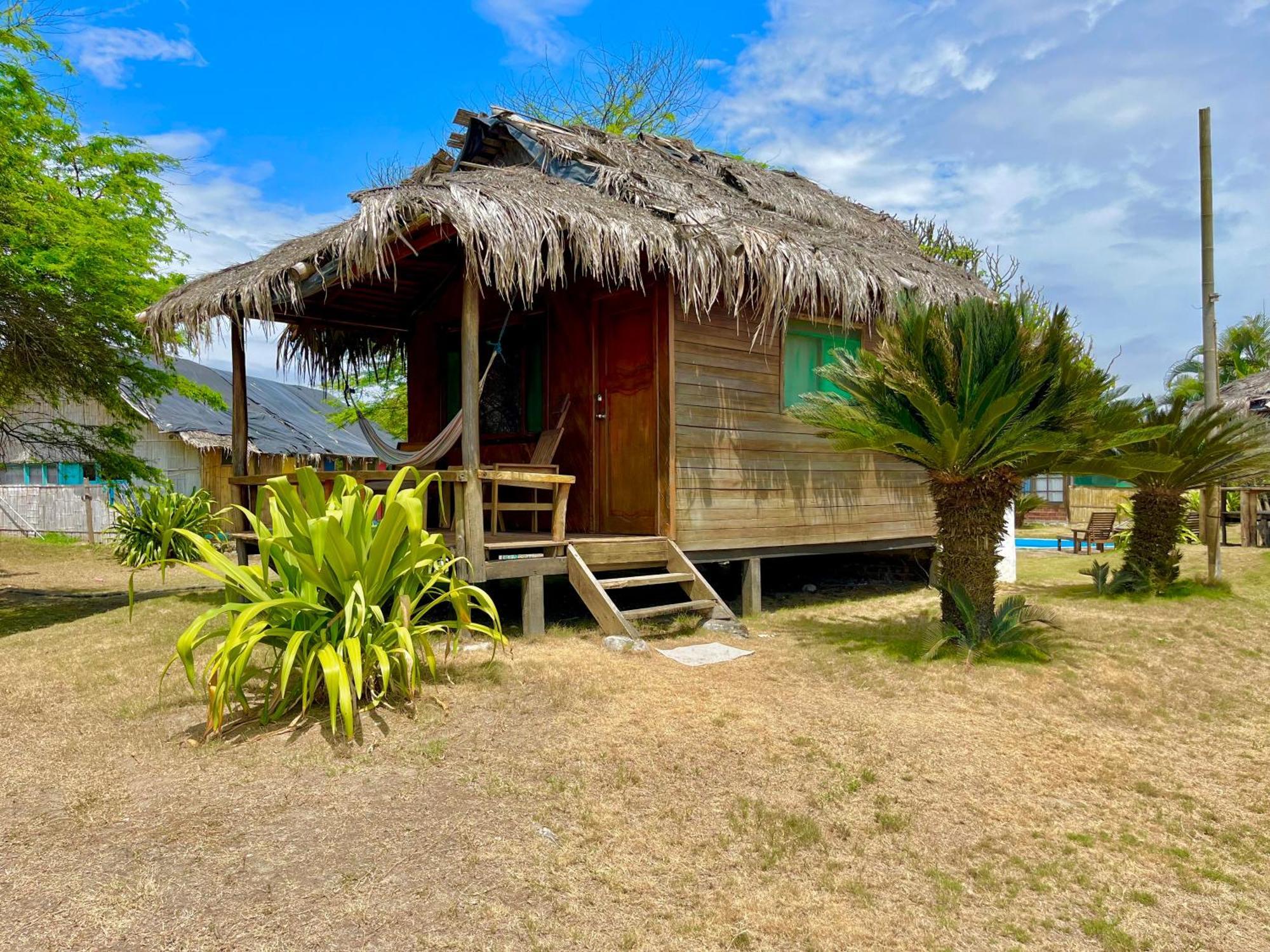 Kamala Surf & Backpacker Hostel Montanita Exterior photo